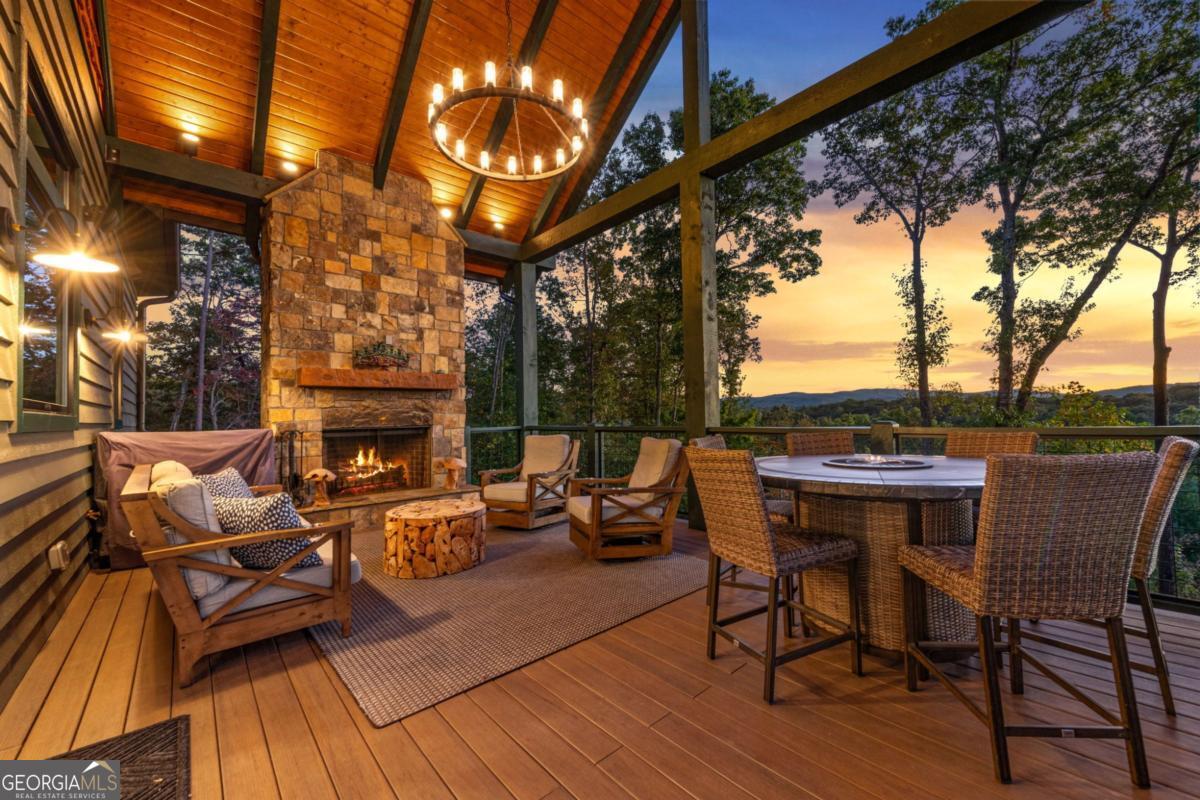 Ellijay, Georgia, 30536, United States, 3 Bedrooms Bedrooms, ,4 BathroomsBathrooms,Residential,Active,1968415