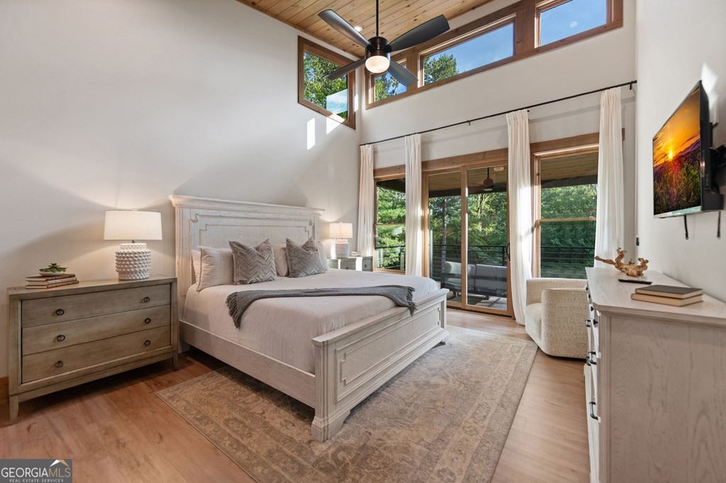 Ellijay, Georgia, 30540, United States, 5 Bedrooms Bedrooms, ,6 BathroomsBathrooms,Residential,Active,1919053