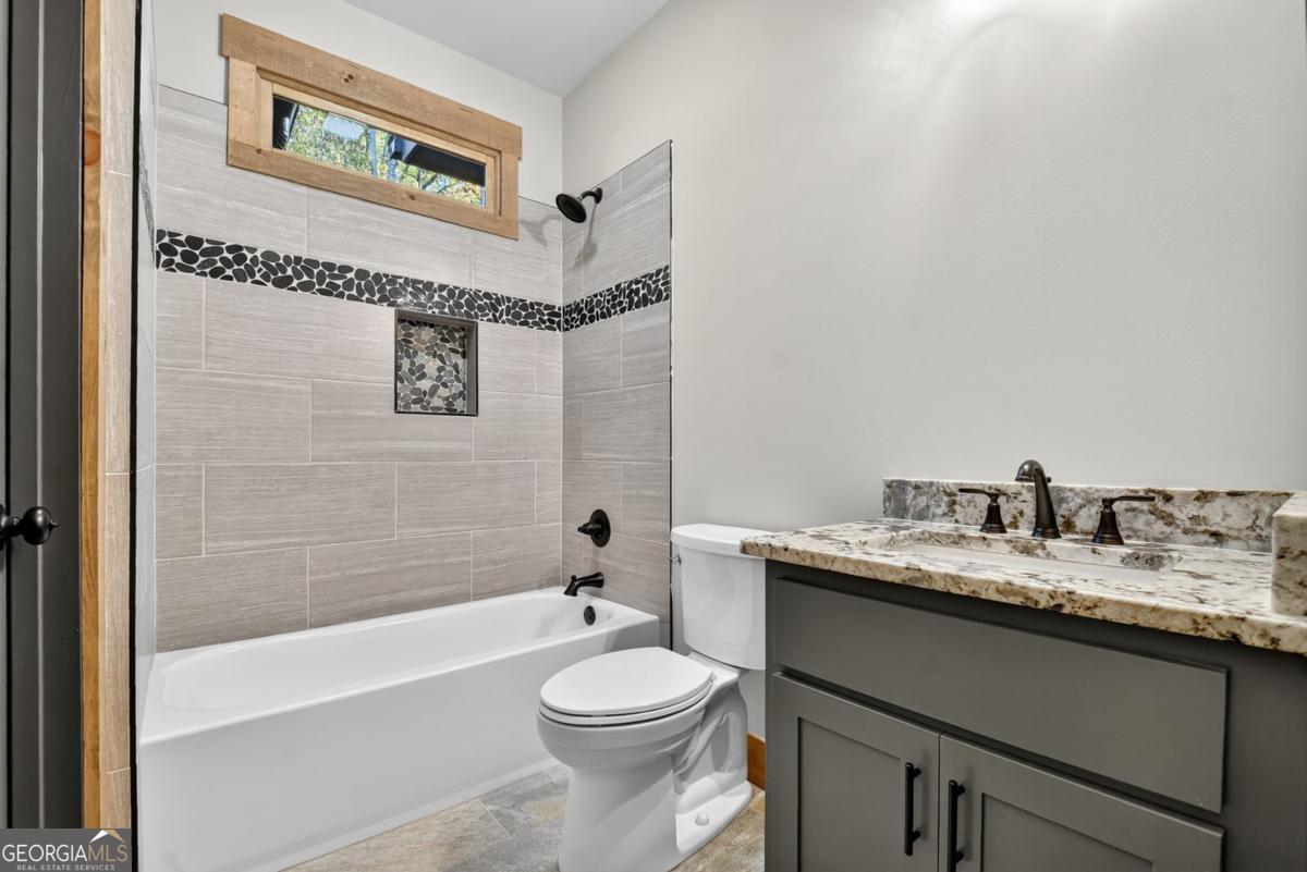 Ellijay, Georgia, 30540, United States, 4 Bedrooms Bedrooms, ,3 BathroomsBathrooms,Residential,Active,1971791