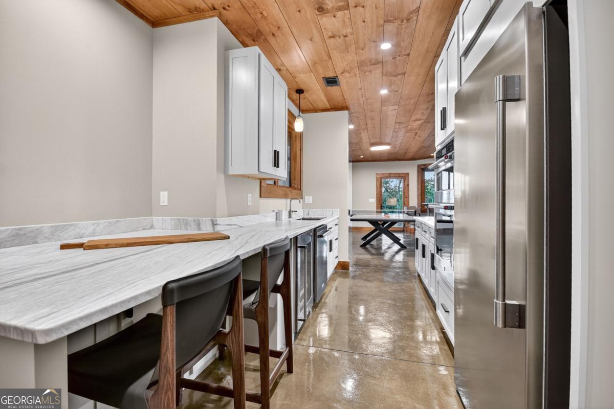 Blue Ridge, Georgia, 30513, United States, 5 Bedrooms Bedrooms, ,5 BathroomsBathrooms,Residential,Active,2003557