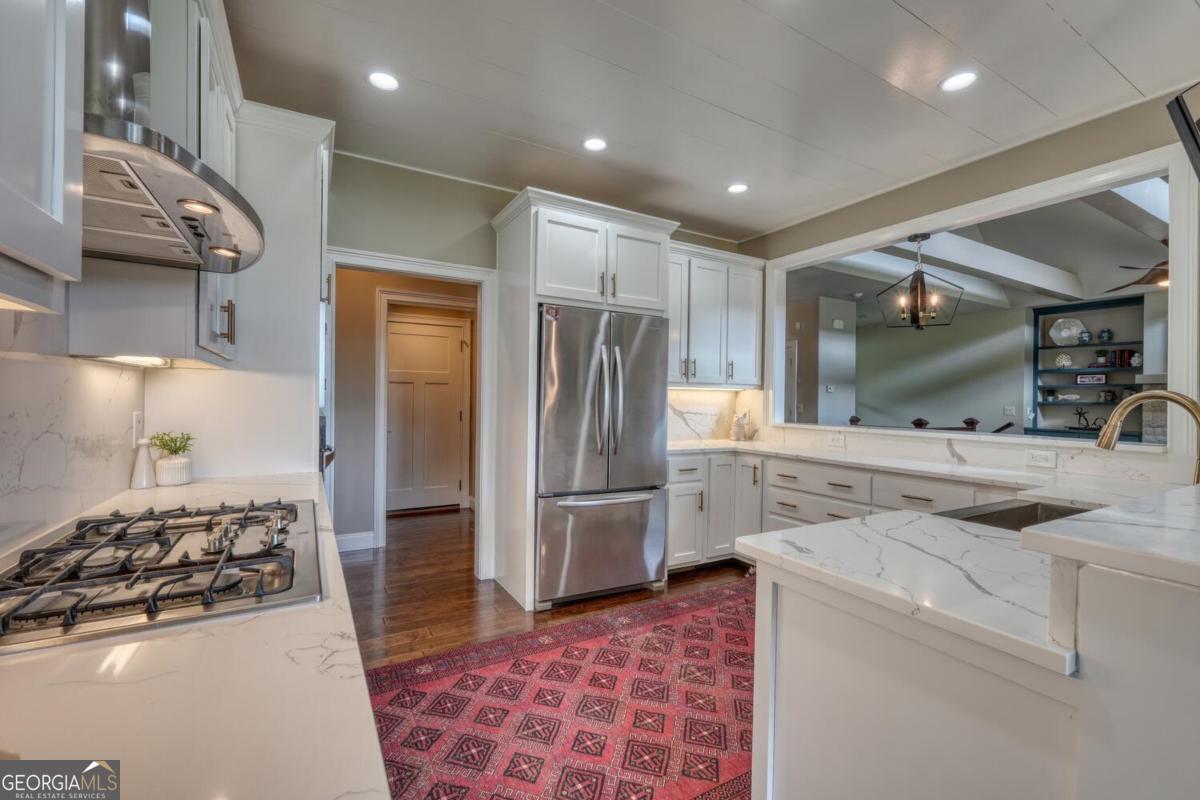 Blairsville, Georgia, 30512, United States, ,4 BathroomsBathrooms,Residential,Active,1852664