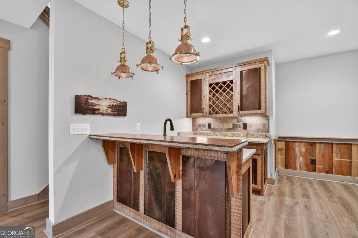 Ellijay, Georgia, 30540, United States, 4 Bedrooms Bedrooms, ,3 BathroomsBathrooms,Residential,Active,1971791