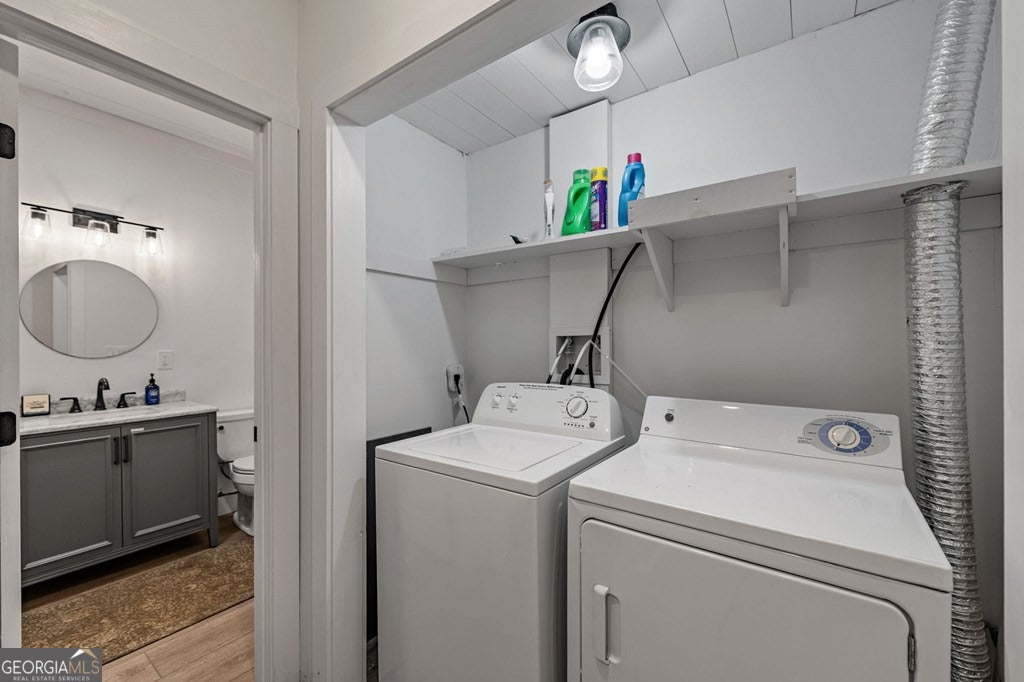 Morganton, Georgia, 30560, United States, 4 Bedrooms Bedrooms, ,3 BathroomsBathrooms,Residential,Pending,1859386