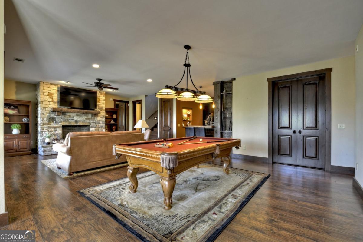 Ellijay, Georgia, 30536, United States, 5 Bedrooms Bedrooms, ,6 BathroomsBathrooms,Residential,Active,1953697