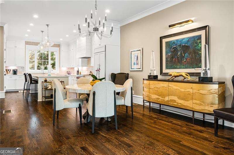 Atlanta, Georgia, 30319, United States, 3 Bedrooms Bedrooms, ,5 BathroomsBathrooms,Residential,Active,1996298