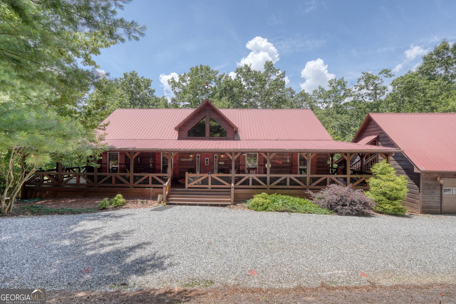 Blairsville, Georgia, 30512, United States, 4 Bedrooms Bedrooms, ,5 BathroomsBathrooms,Residential,Active,1898219