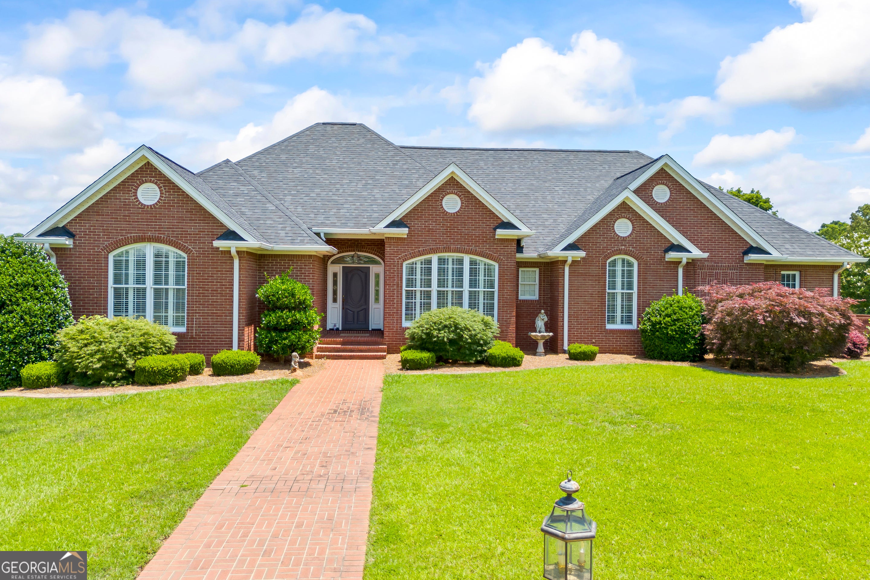 Lavonia, Georgia, 30553, United States, 5 Bedrooms Bedrooms, ,5 BathroomsBathrooms,Residential,Active,1862896