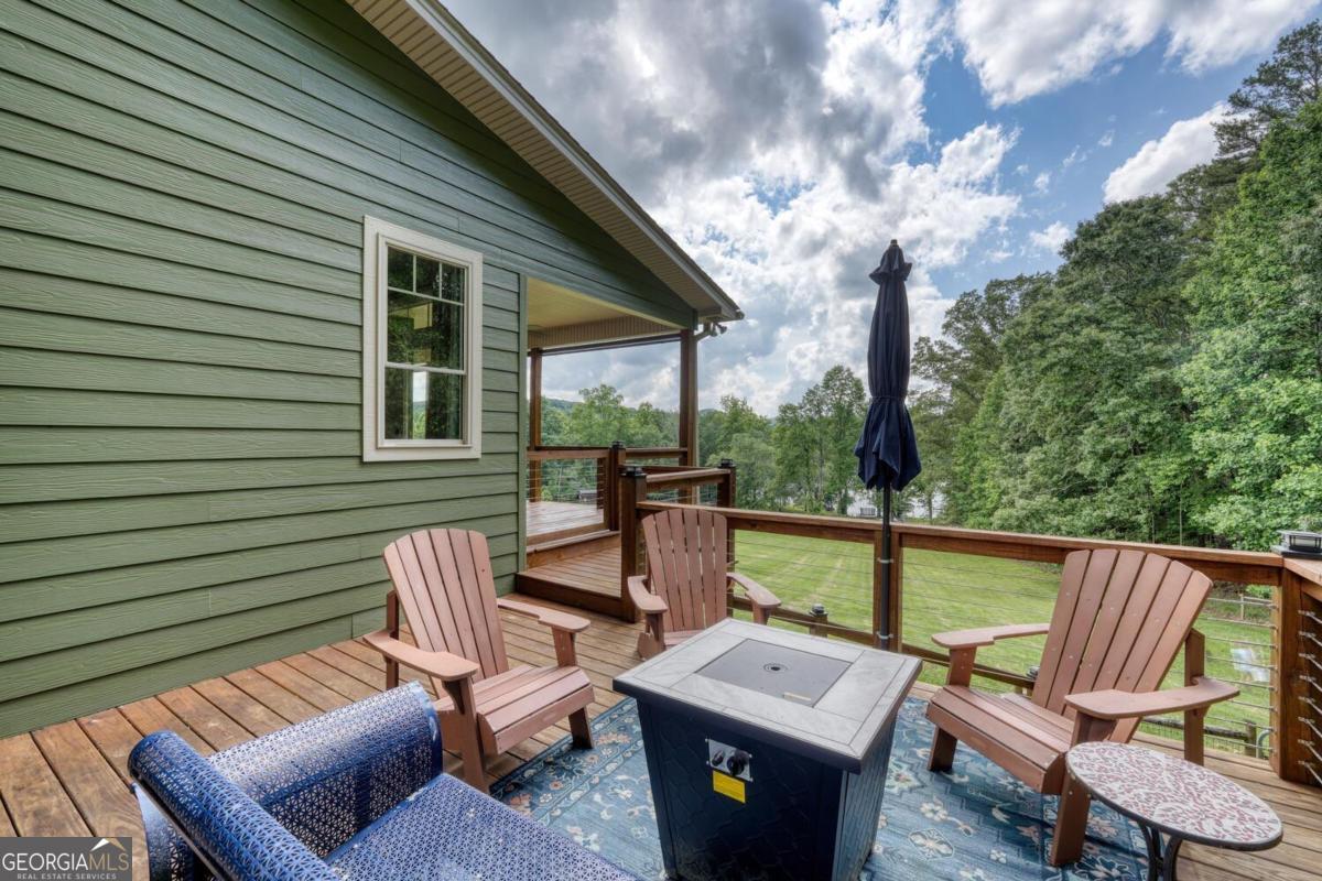 Blairsville, Georgia, 30512, United States, ,4 BathroomsBathrooms,Residential,Active,1852664