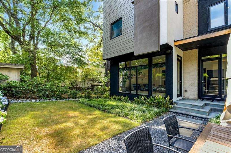 Atlanta, Georgia, 30306, United States, 4 Bedrooms Bedrooms, ,4 BathroomsBathrooms,Residential,Active,1828965