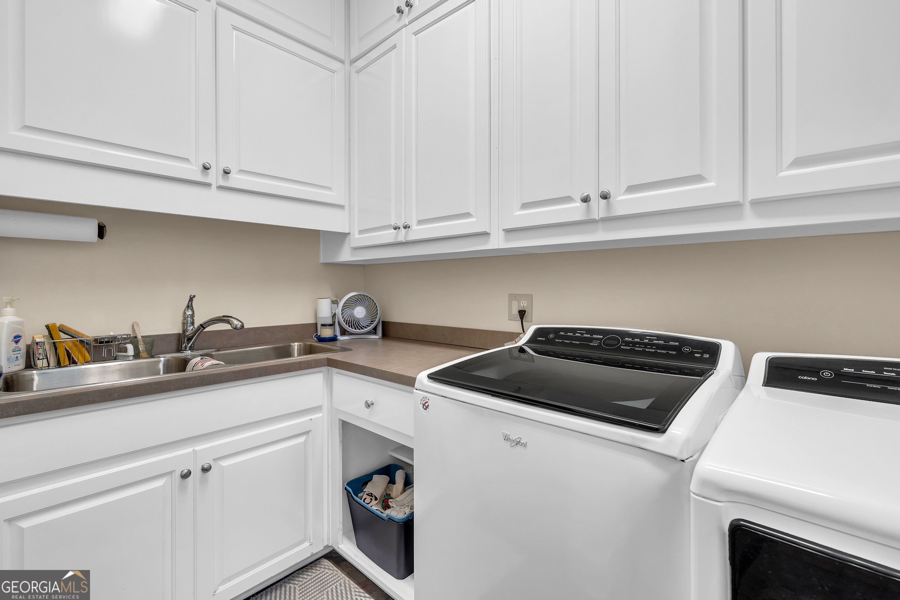 Milledgeville, Georgia, 31061, United States, ,5 BathroomsBathrooms,Residential,Active,1764856