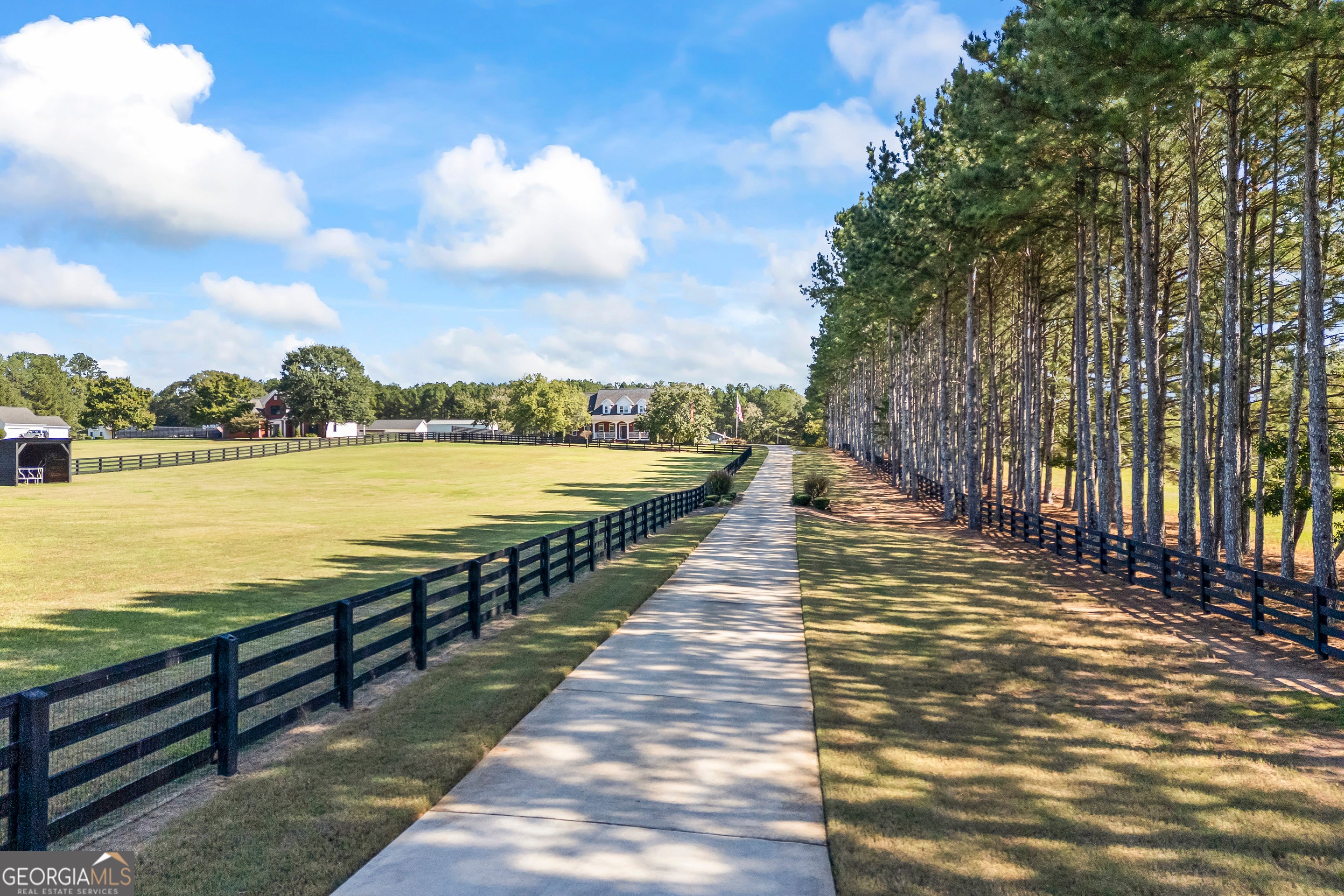 Monroe, Georgia, 30656, United States, 3 Bedrooms Bedrooms, ,5 BathroomsBathrooms,Residential,Active,1995252