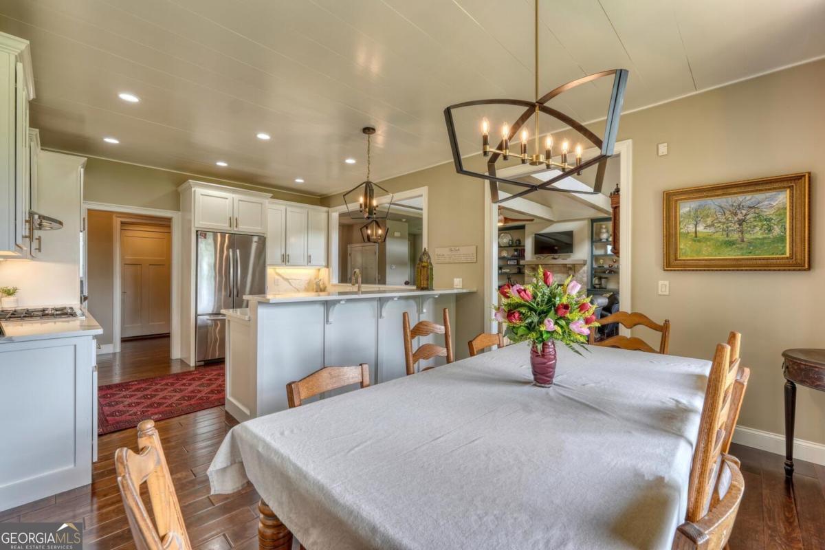 Blairsville, Georgia, 30512, United States, ,4 BathroomsBathrooms,Residential,Active,1852664