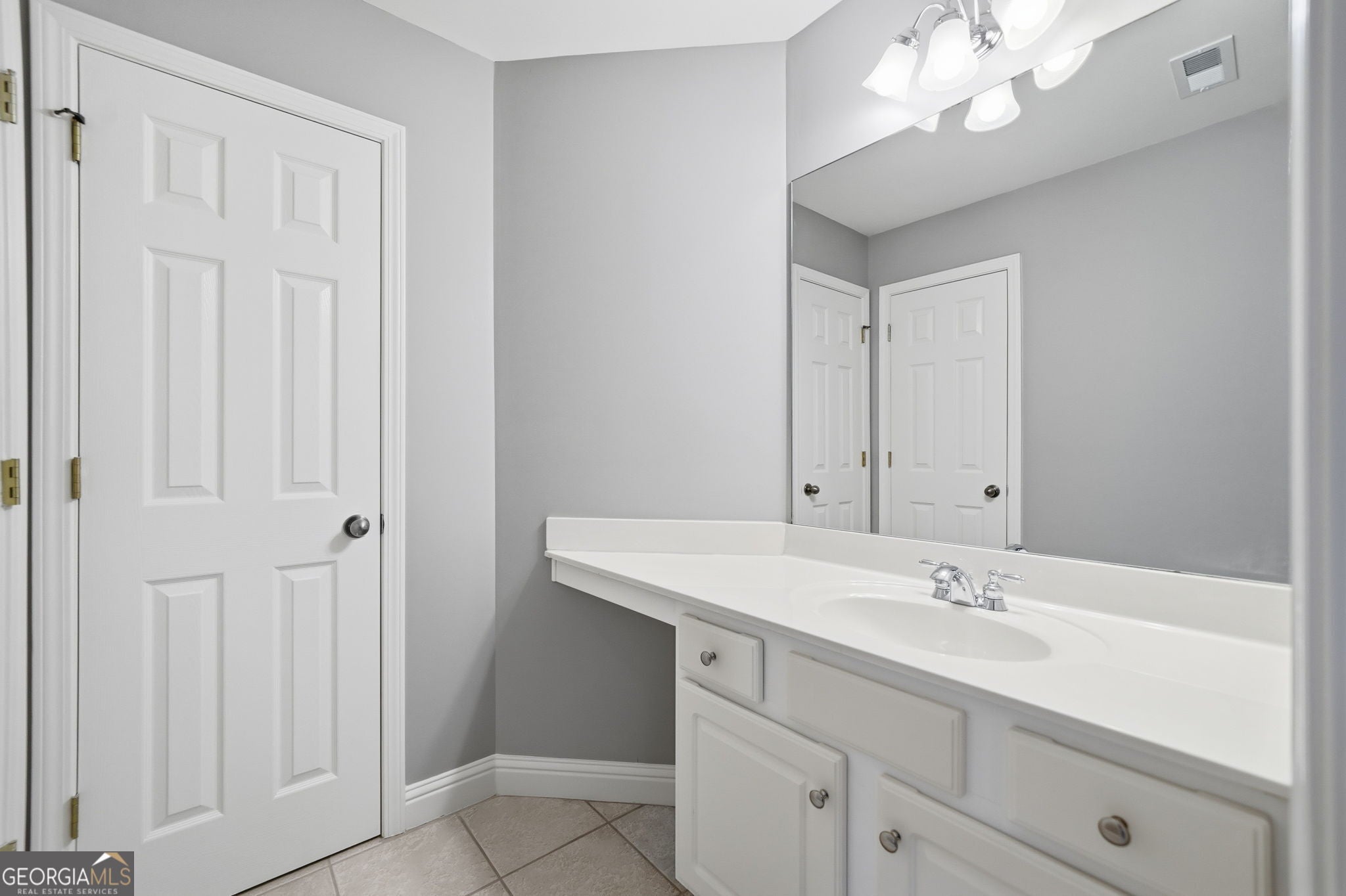 Canton, Georgia, 30114, United States, 6 Bedrooms Bedrooms, ,5 BathroomsBathrooms,Residential,Active,1972140