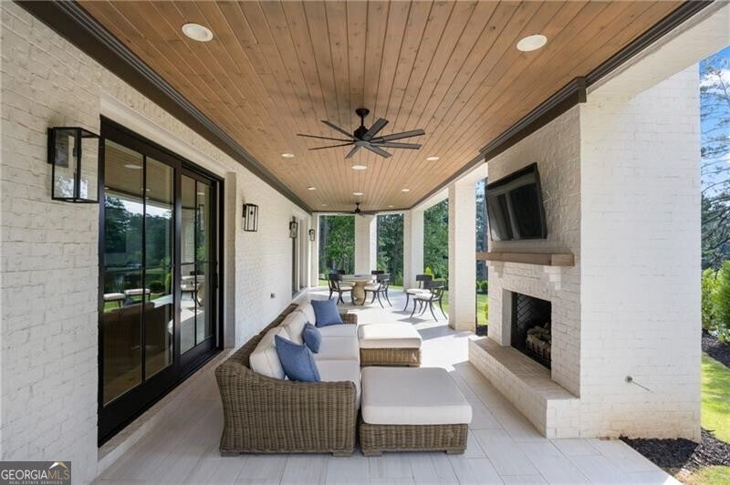 Alpharetta, Georgia, 30004, United States, 6 Bedrooms Bedrooms, ,8 BathroomsBathrooms,Residential,Active,1929430
