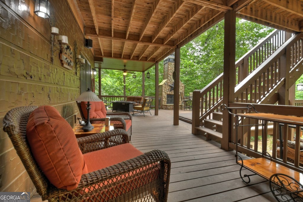 Morganton, Georgia, 30560, United States, 4 Bedrooms Bedrooms, ,6 BathroomsBathrooms,Residential,Active,1945076