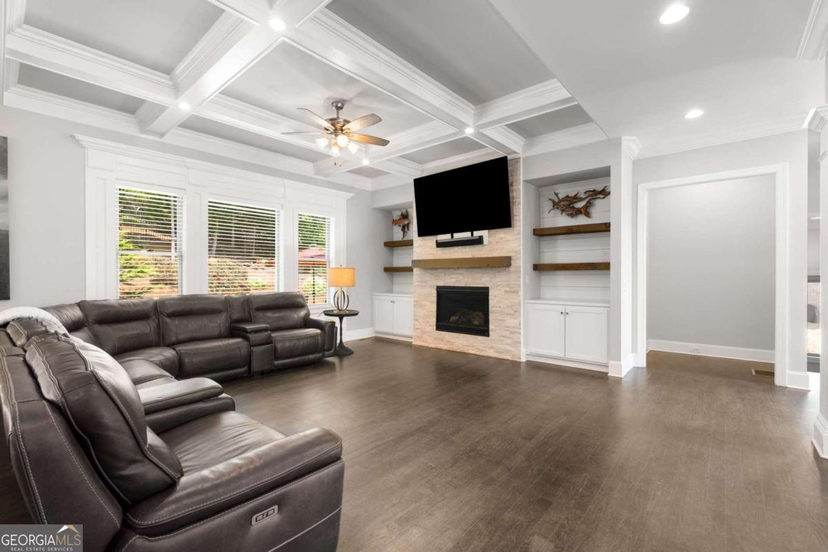 Flowery Branch, Georgia, 30542, United States, 5 Bedrooms Bedrooms, ,7 BathroomsBathrooms,Residential,Active,1941126