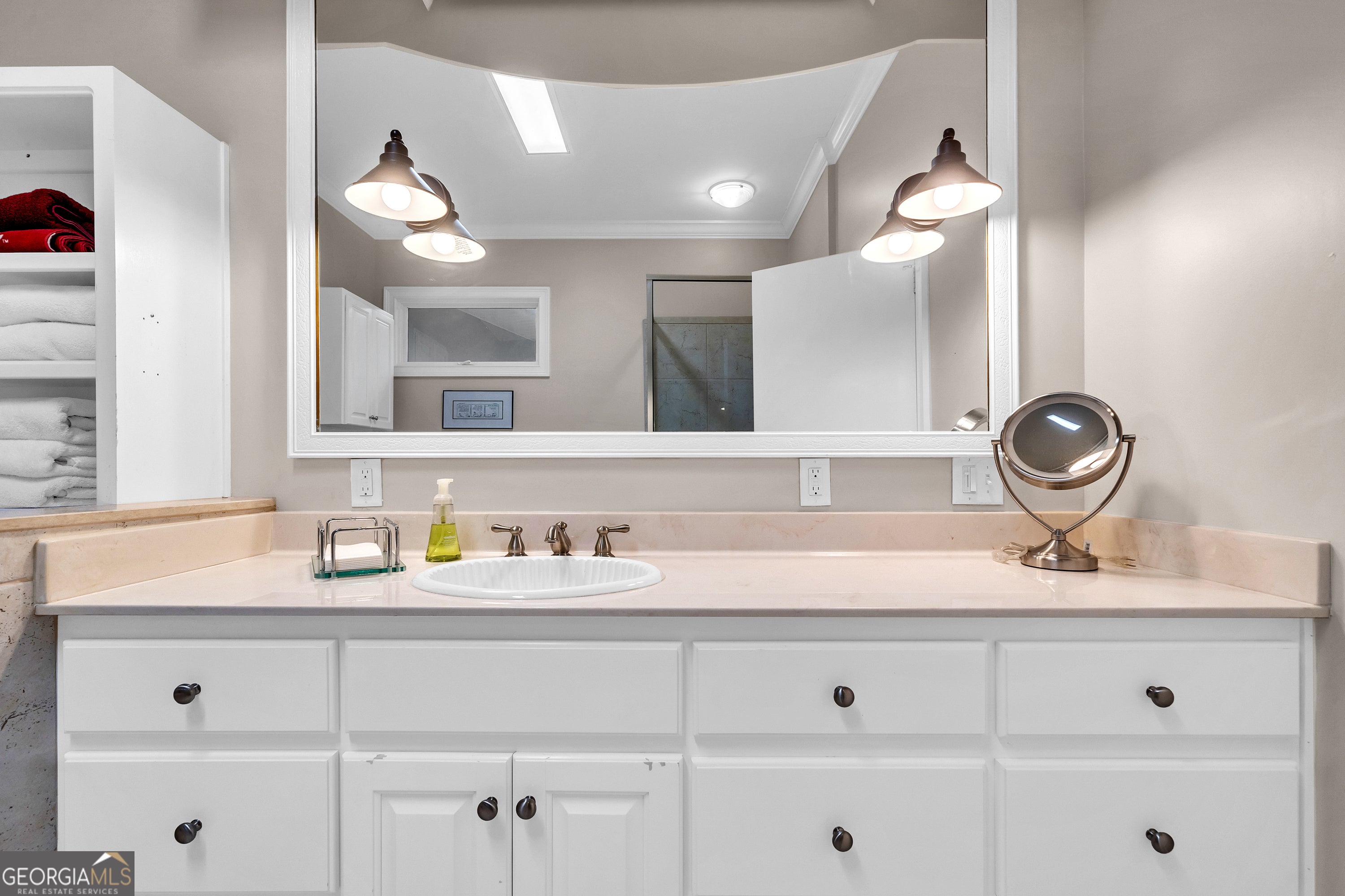 Milledgeville, Georgia, 31061, United States, ,5 BathroomsBathrooms,Residential,Active,1764856