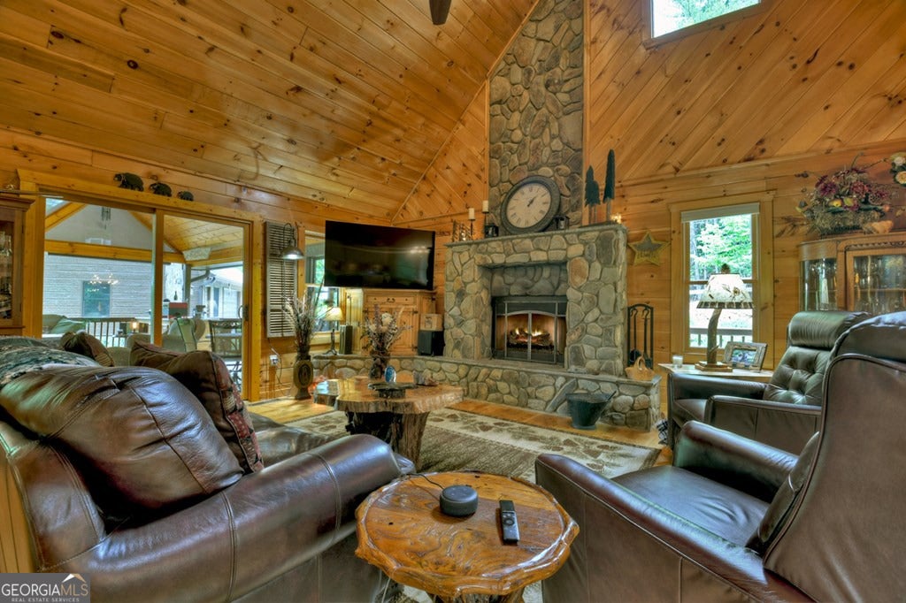 Morganton, Georgia, 30560, United States, 4 Bedrooms Bedrooms, ,6 BathroomsBathrooms,Residential,Active,1945076