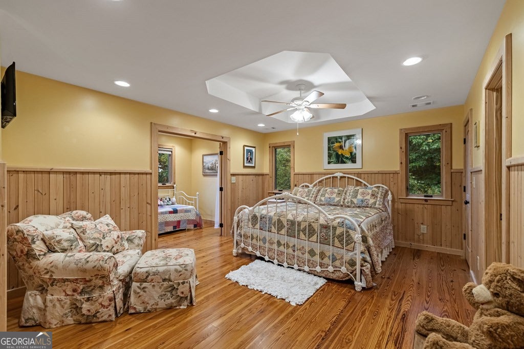 Morganton, Georgia, 30560, United States, 4 Bedrooms Bedrooms, ,5 BathroomsBathrooms,Residential,Active,1953363