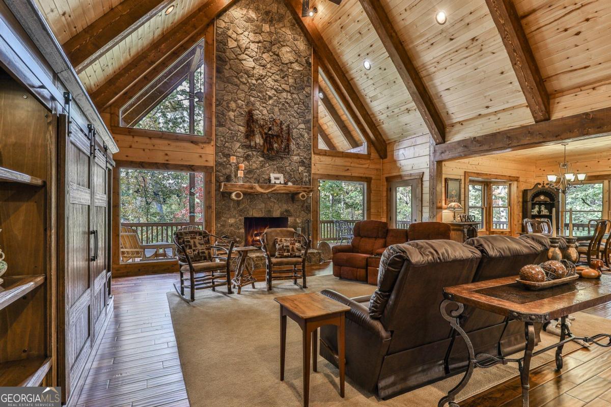 Talking Rock, Georgia, 30175, United States, 5 Bedrooms Bedrooms, ,5 BathroomsBathrooms,Residential,Active,1960178