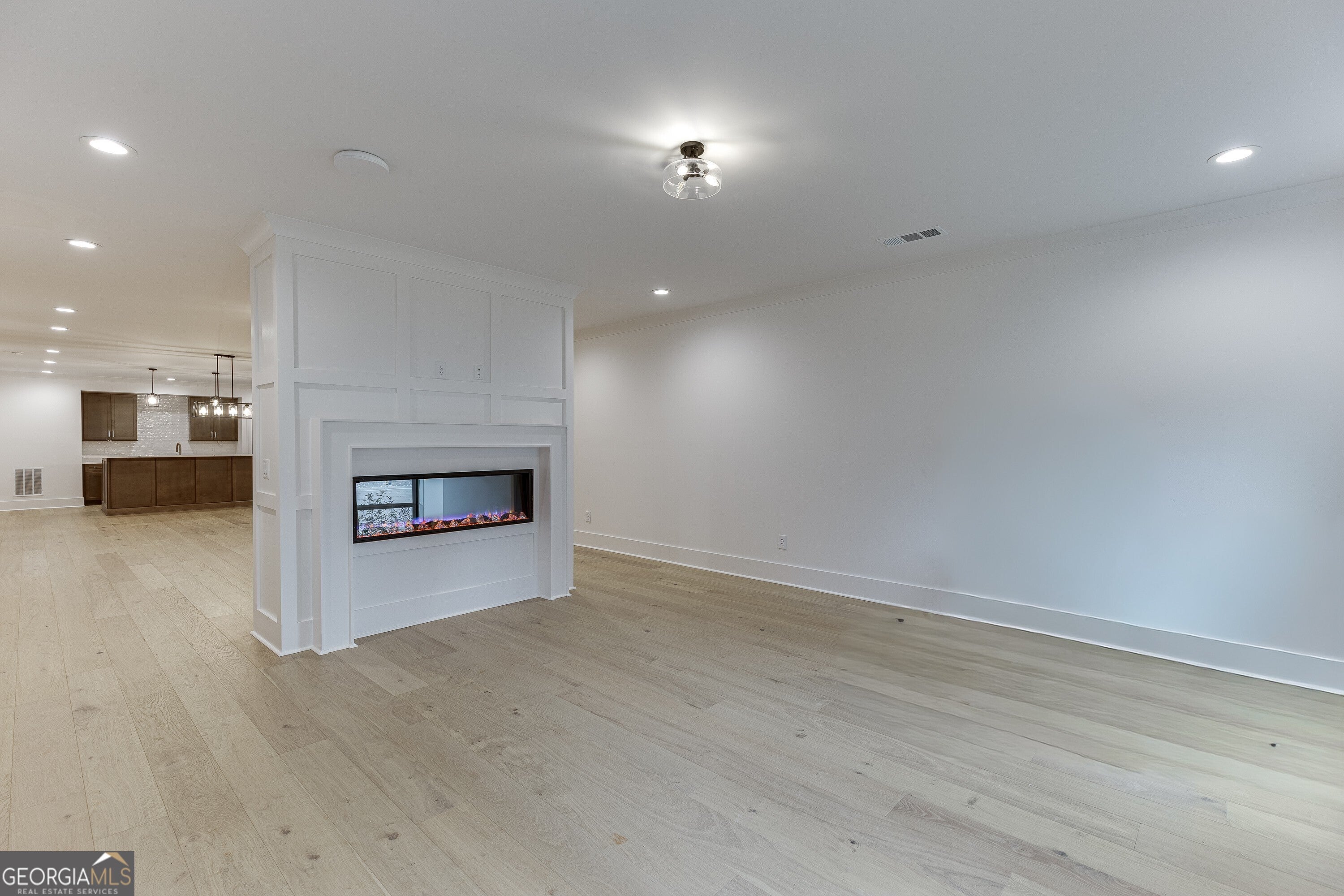 Flowery Branch, Georgia, 30542, United States, 4 Bedrooms Bedrooms, ,6 BathroomsBathrooms,Residential,Active,1999906