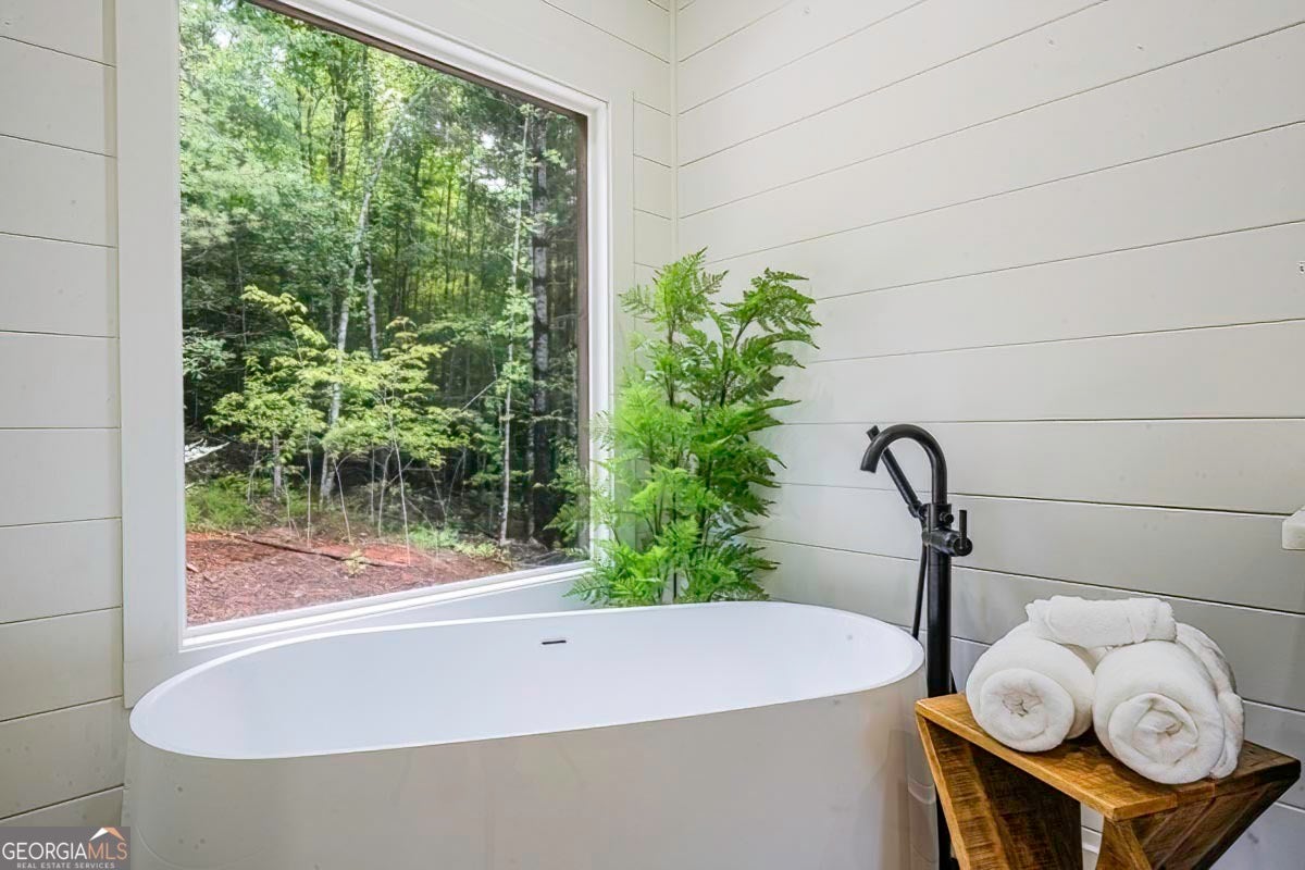 Epworth, Georgia, 30541, United States, 4 Bedrooms Bedrooms, ,4 BathroomsBathrooms,Residential,Active,1799355