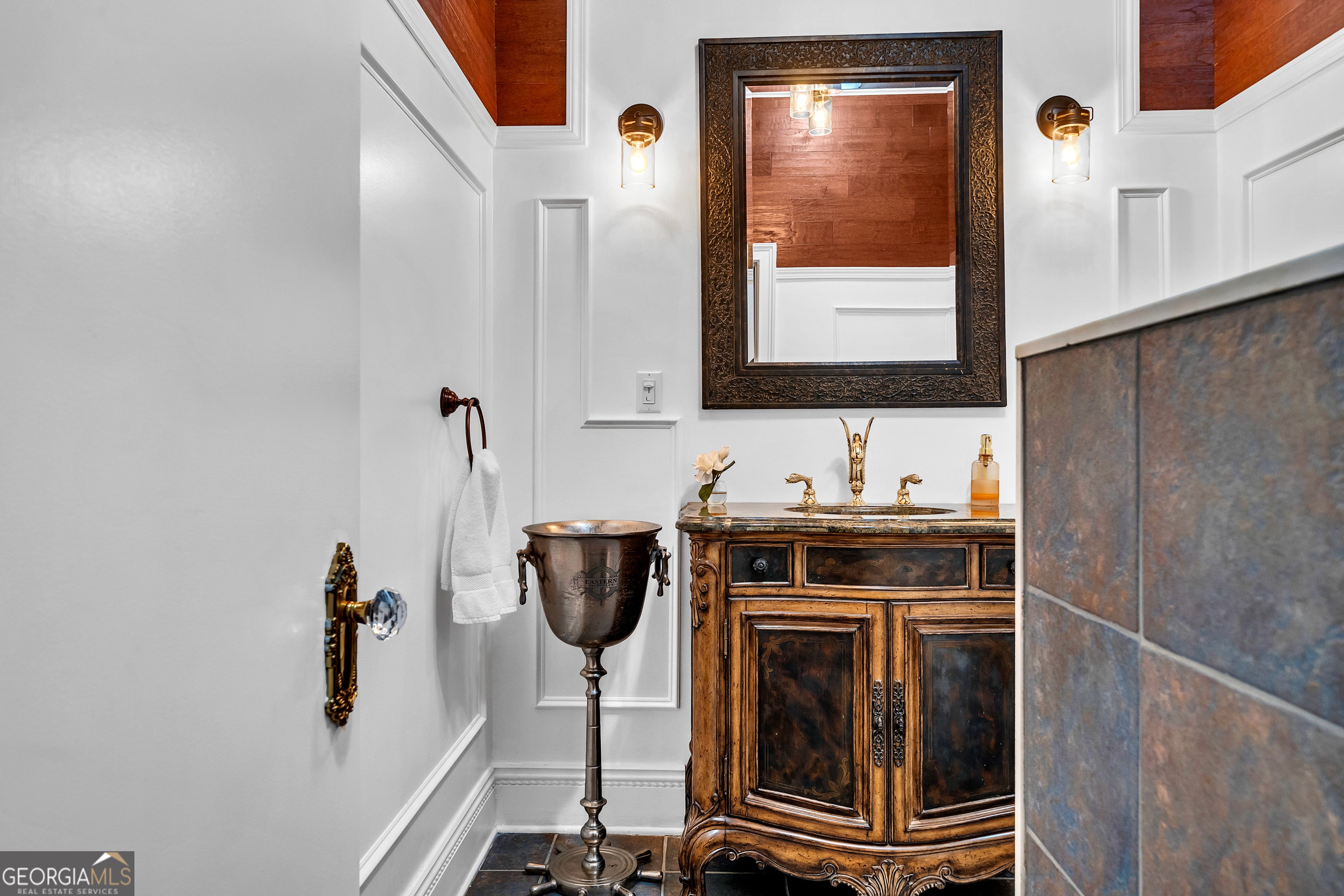 Milledgeville, Georgia, 31061, United States, 5 Bedrooms Bedrooms, ,5 BathroomsBathrooms,Residential,Active,2043114