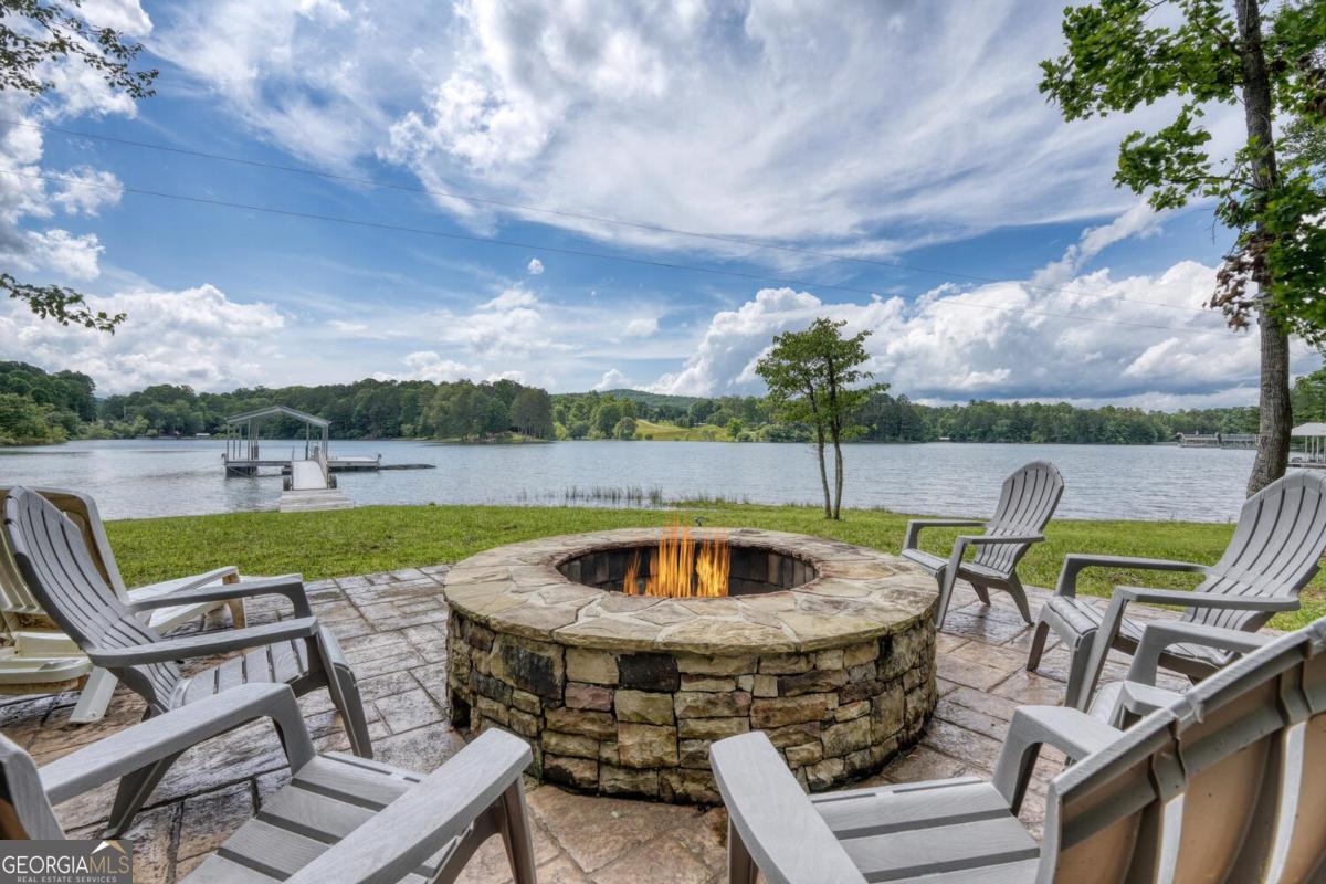 Blairsville, Georgia, 30512, United States, ,4 BathroomsBathrooms,Residential,Active,1852664