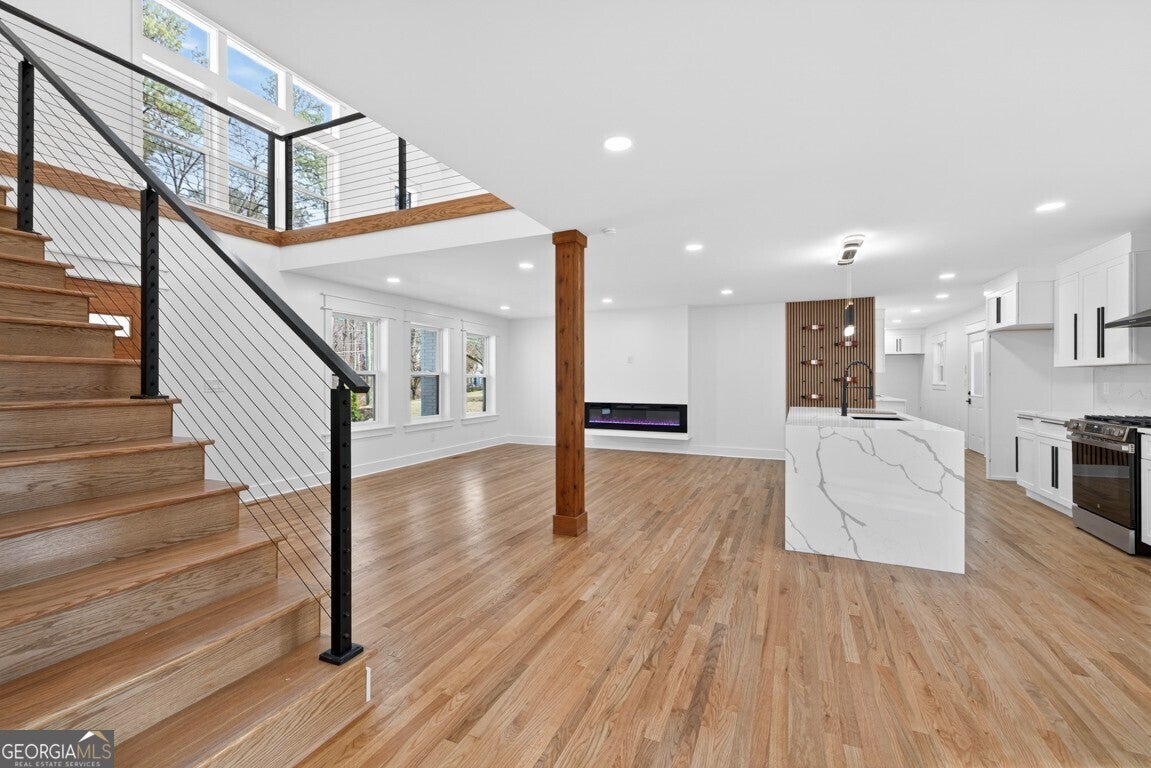 Norcross, Georgia, 30071, United States, 6 Bedrooms Bedrooms, ,5 BathroomsBathrooms,Residential,Active,2009837