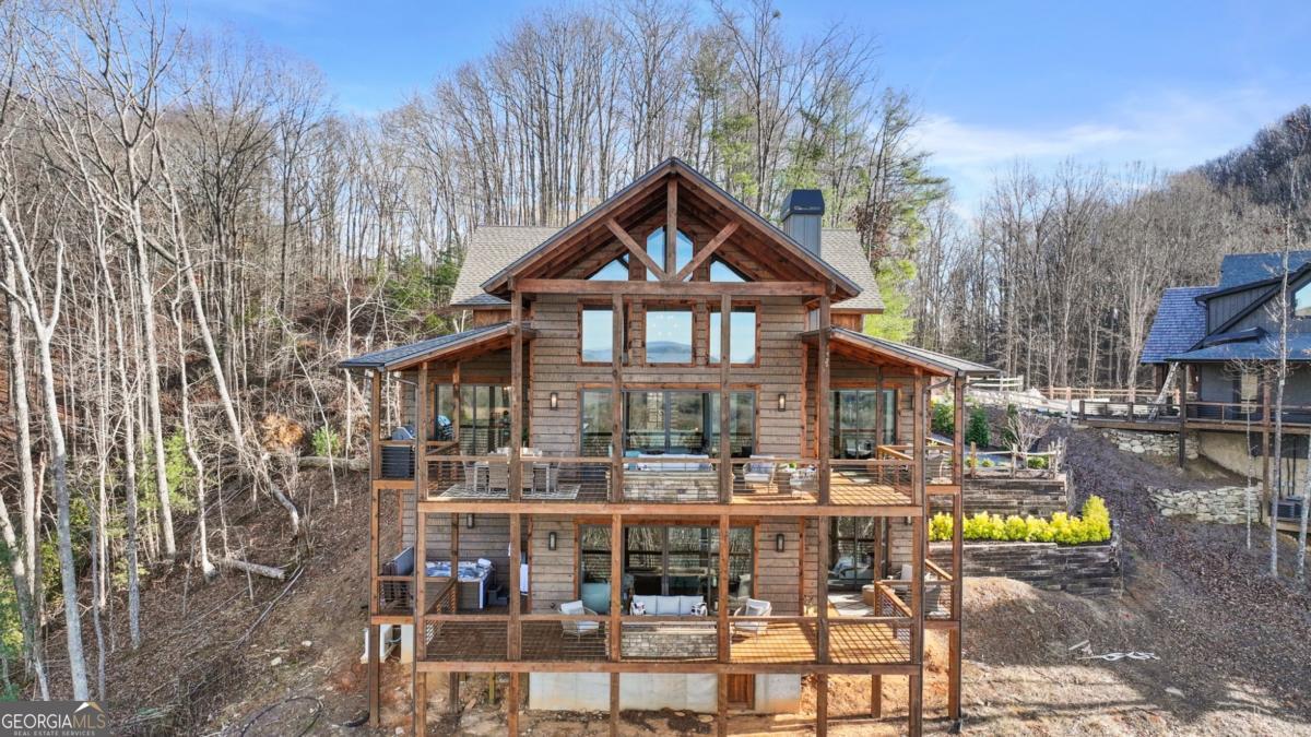Mineral Bluff, Georgia, 30559, United States, 4 Bedrooms Bedrooms, ,4 BathroomsBathrooms,Residential,Active,1929427