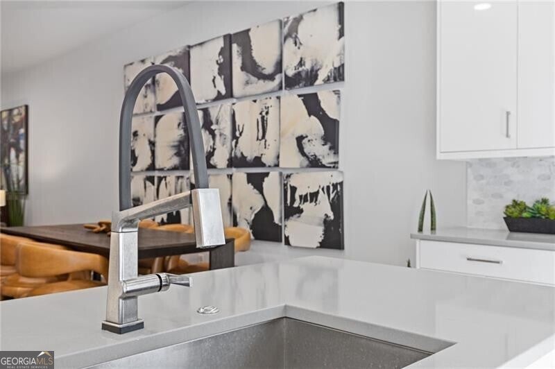 Atlanta, Georgia, 30308, United States, 3 Bedrooms Bedrooms, ,4 BathroomsBathrooms,Residential,Active,1969678