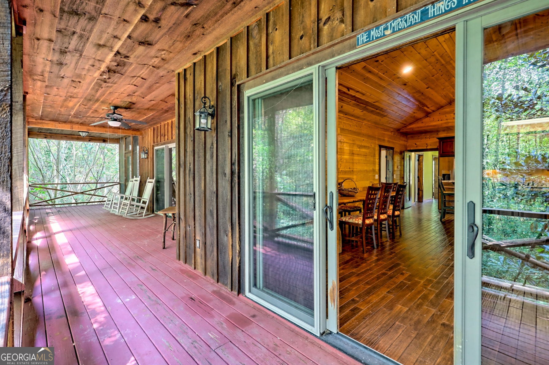 Clarkesville, Georgia, 30523, United States, 2 Bedrooms Bedrooms, ,4 BathroomsBathrooms,Residential,Active,1953278