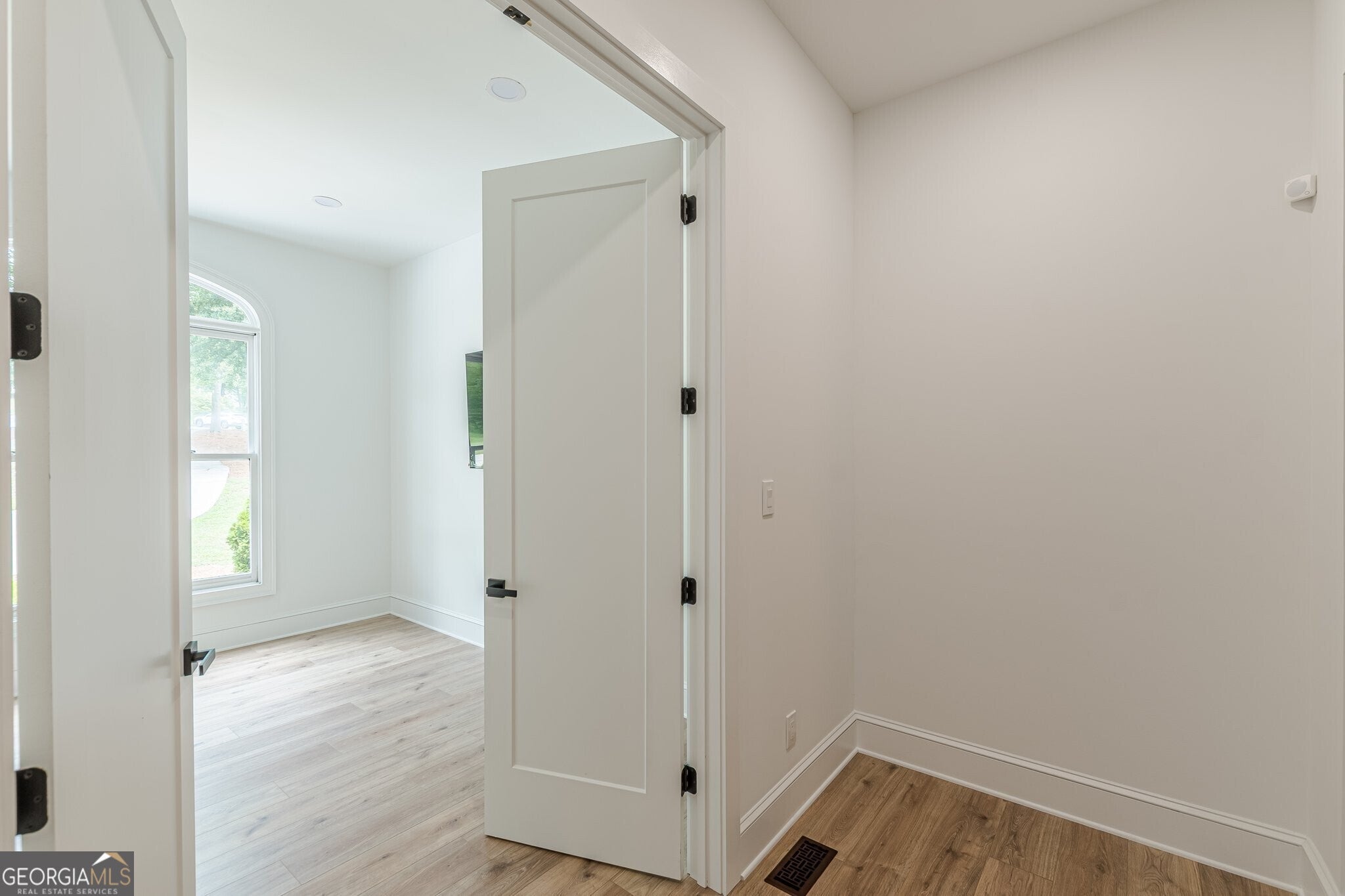 Douglasville, Georgia, 30134, United States, 3 Bedrooms Bedrooms, ,3 BathroomsBathrooms,Residential,Active,1997572