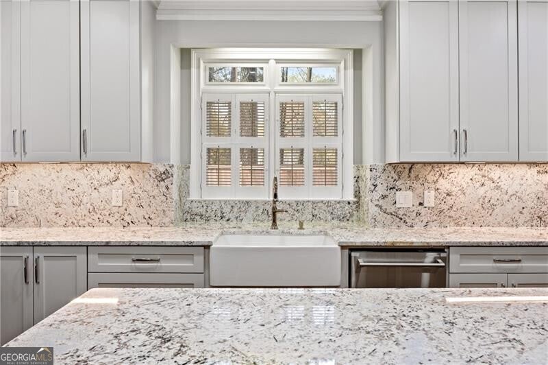 Johns Creek, Georgia, 30097, United States, 6 Bedrooms Bedrooms, ,6 BathroomsBathrooms,Residential,Active,1985586