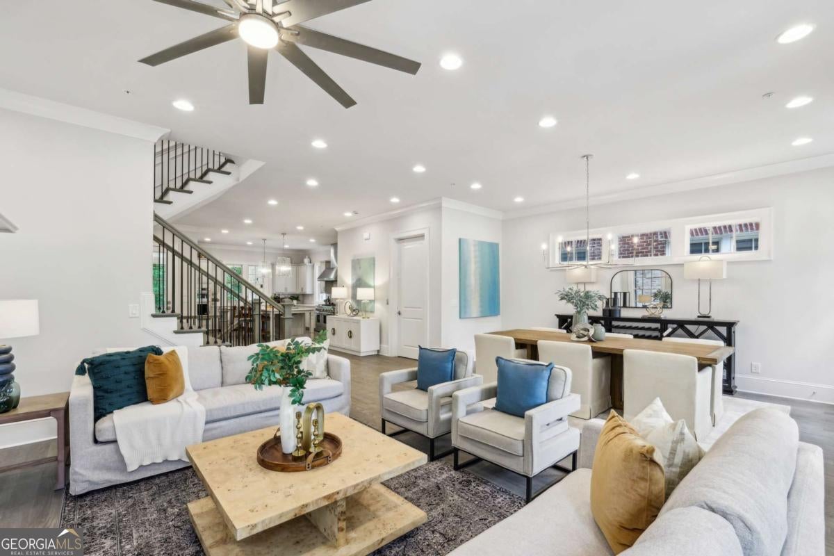 Alpharetta, Georgia, 30009, United States, 3 Bedrooms Bedrooms, ,4 BathroomsBathrooms,Residential,Active,1849535