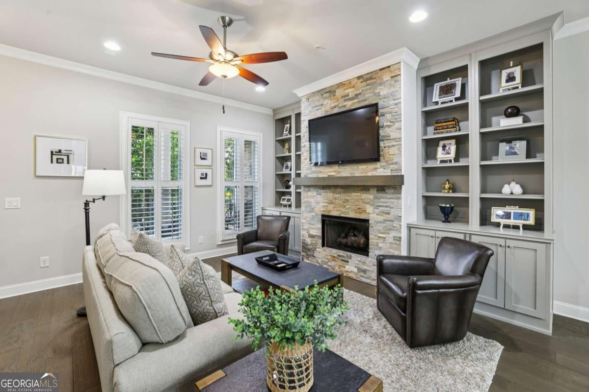 Alpharetta, Georgia, 30009, United States, 3 Bedrooms Bedrooms, ,4 BathroomsBathrooms,Residential,Active,1914849