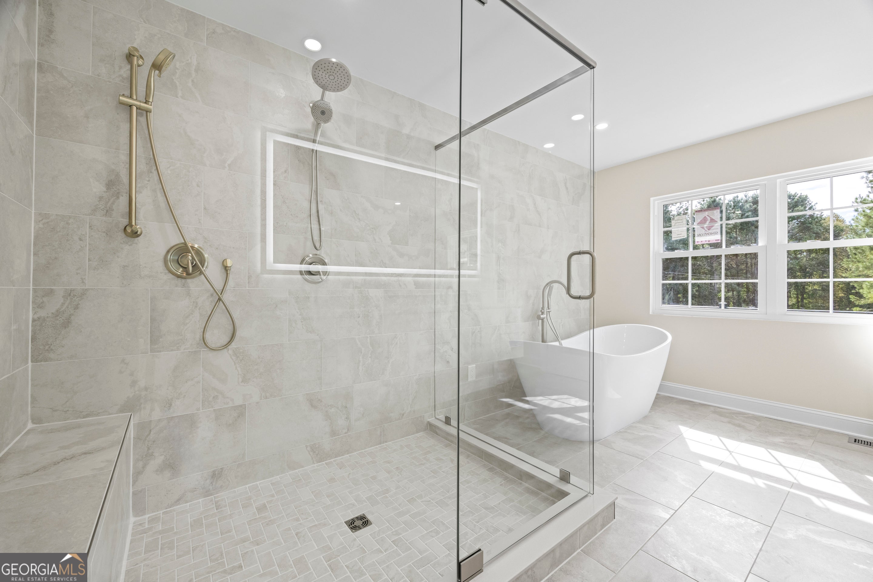 Martin, Georgia, 30557, United States, 6 Bedrooms Bedrooms, ,5 BathroomsBathrooms,Residential,Active,1964253