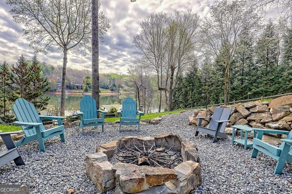Blairsville, Georgia, 30512, United States, 4 Bedrooms Bedrooms, ,6 BathroomsBathrooms,Residential,Active,1922313
