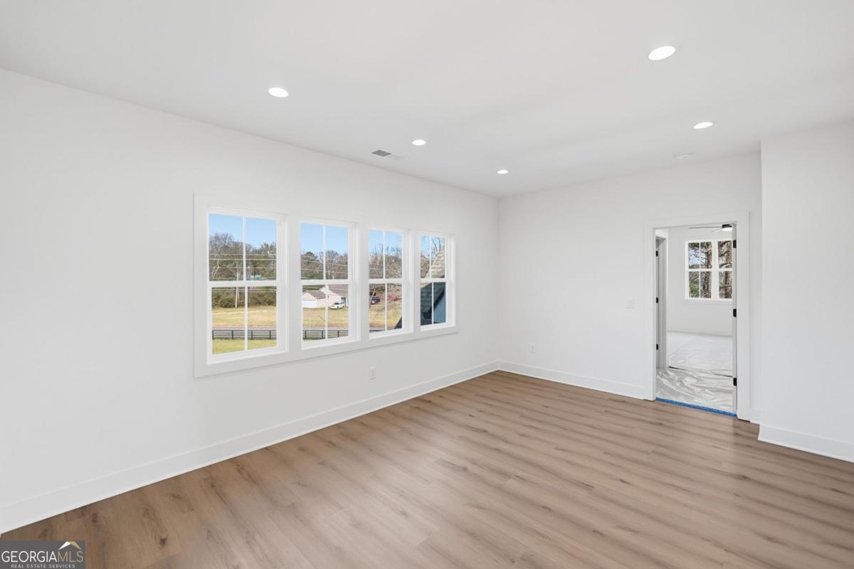 Canton, Georgia, 30115, United States, 5 Bedrooms Bedrooms, ,4 BathroomsBathrooms,Residential,Active,2002329