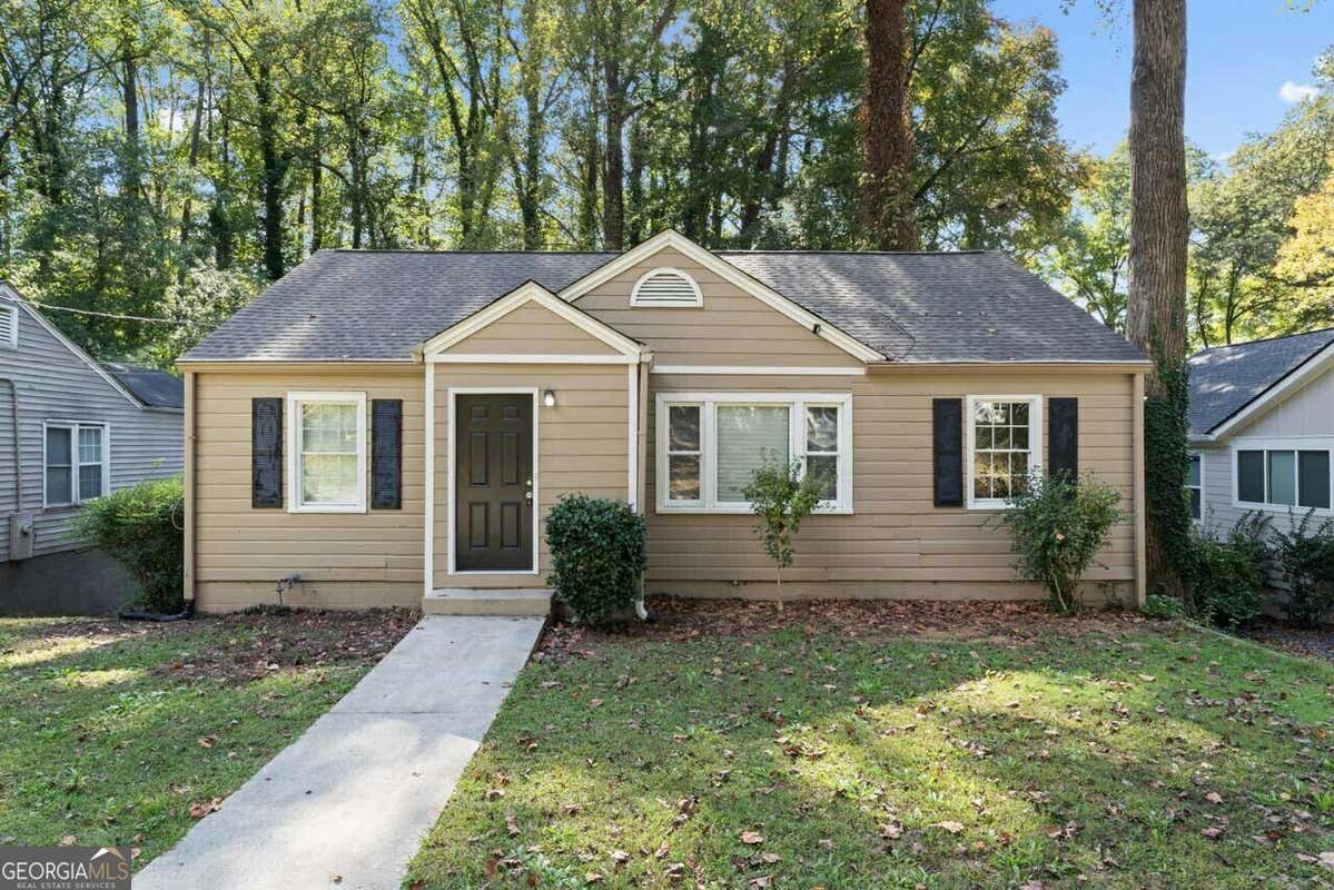 1692 S OLYMPIAN WAY SW, ATLANTA, GA 30310 Single Family Residence For