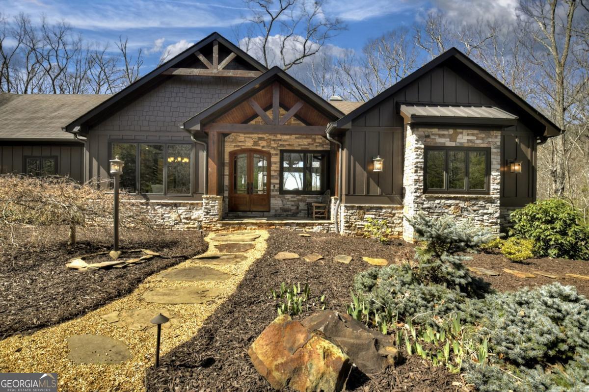 Ellijay, Georgia, 30536, United States, 5 Bedrooms Bedrooms, ,6 BathroomsBathrooms,Residential,Active,1953697