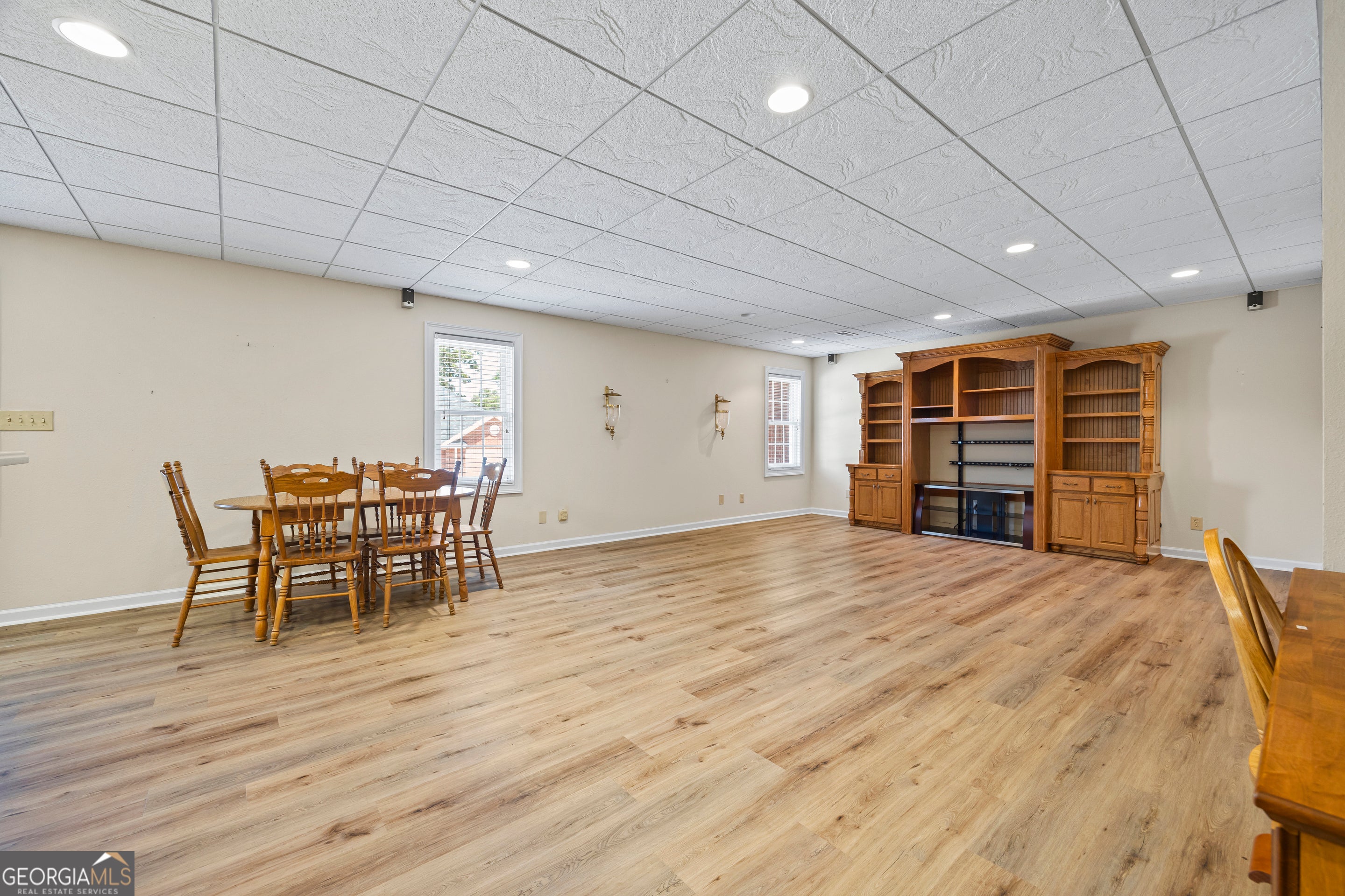 Lavonia, Georgia, 30553, United States, 5 Bedrooms Bedrooms, ,5 BathroomsBathrooms,Residential,Active,1862896