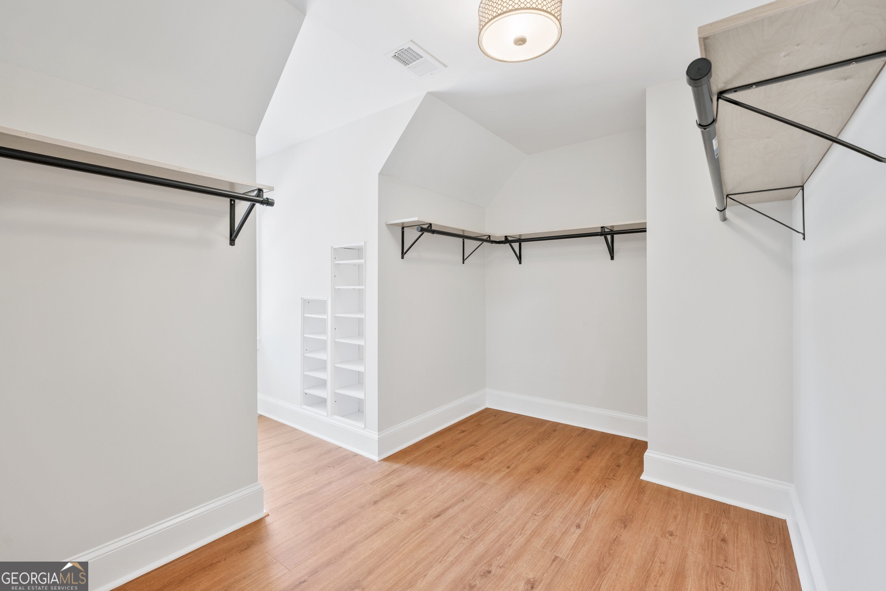 Flowery Branch, Georgia, 30542, United States, ,4 BathroomsBathrooms,Residential,Active,1773157