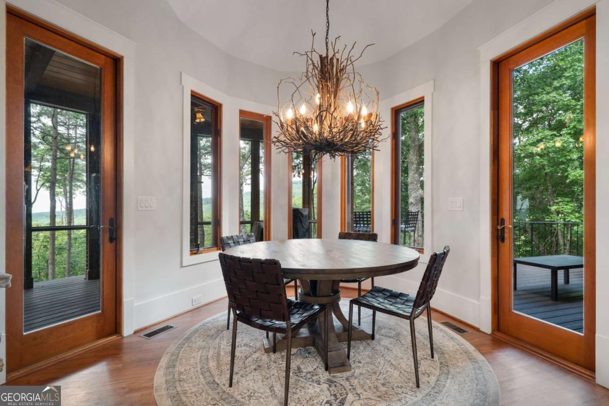 Big Canoe, Georgia, 30143, United States, 5 Bedrooms Bedrooms, ,5 BathroomsBathrooms,Residential,Active,1997601