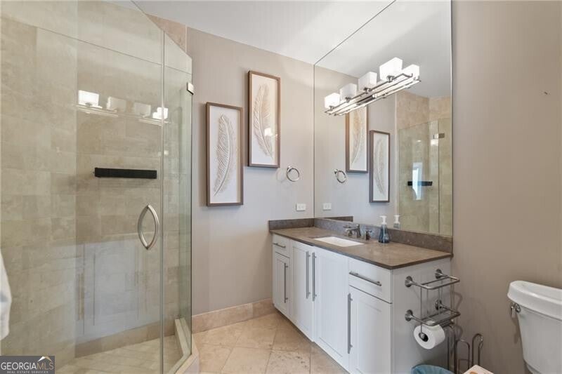 Atlanta, Georgia, 30326, United States, 2 Bedrooms Bedrooms, ,3 BathroomsBathrooms,Residential,Active,1945461