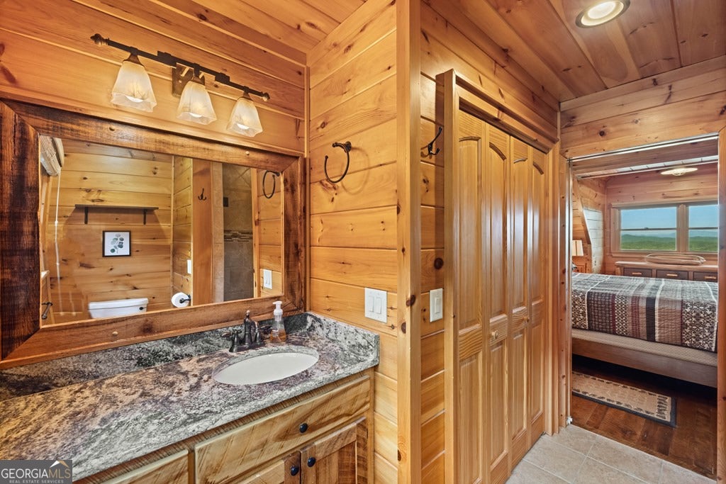 Mineral Bluff, Georgia, 30559, United States, 4 Bedrooms Bedrooms, ,5 BathroomsBathrooms,Residential,Active,2044577
