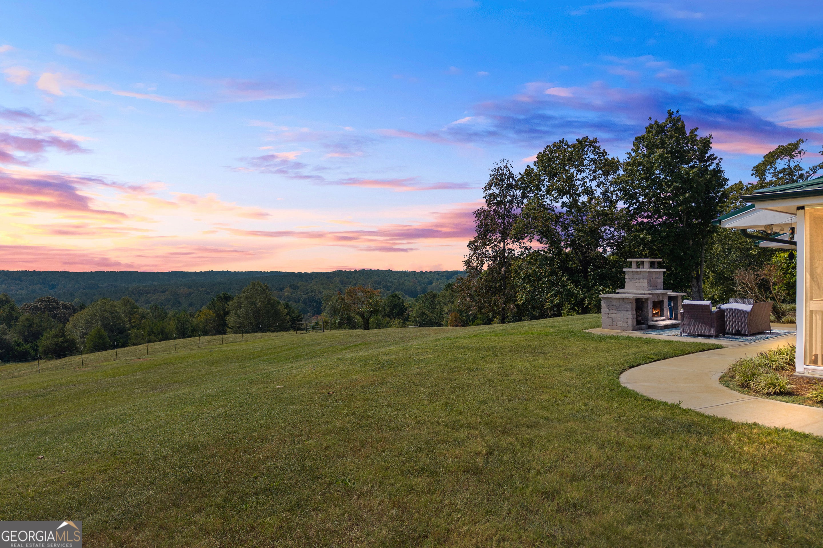 Commerce, Georgia, 30529, United States, 4 Bedrooms Bedrooms, ,3 BathroomsBathrooms,Residential,Active,1963280