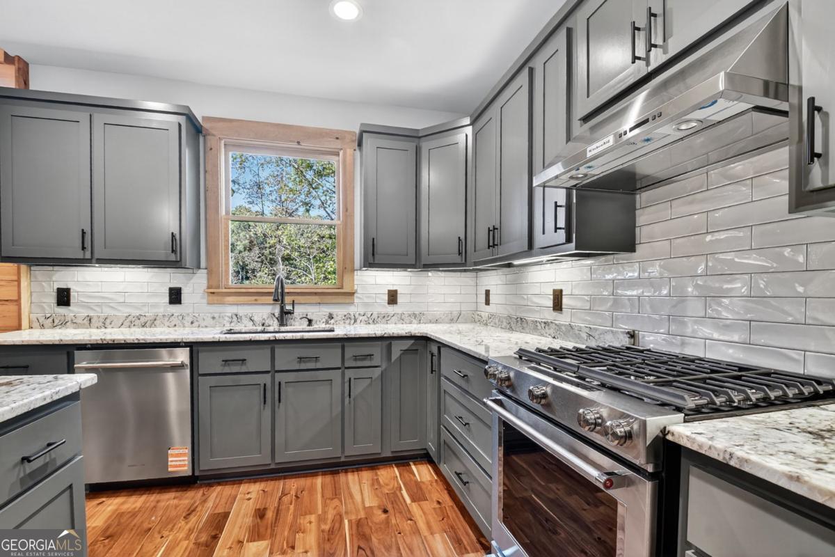 Ellijay, Georgia, 30540, United States, 4 Bedrooms Bedrooms, ,3 BathroomsBathrooms,Residential,Active,1971791