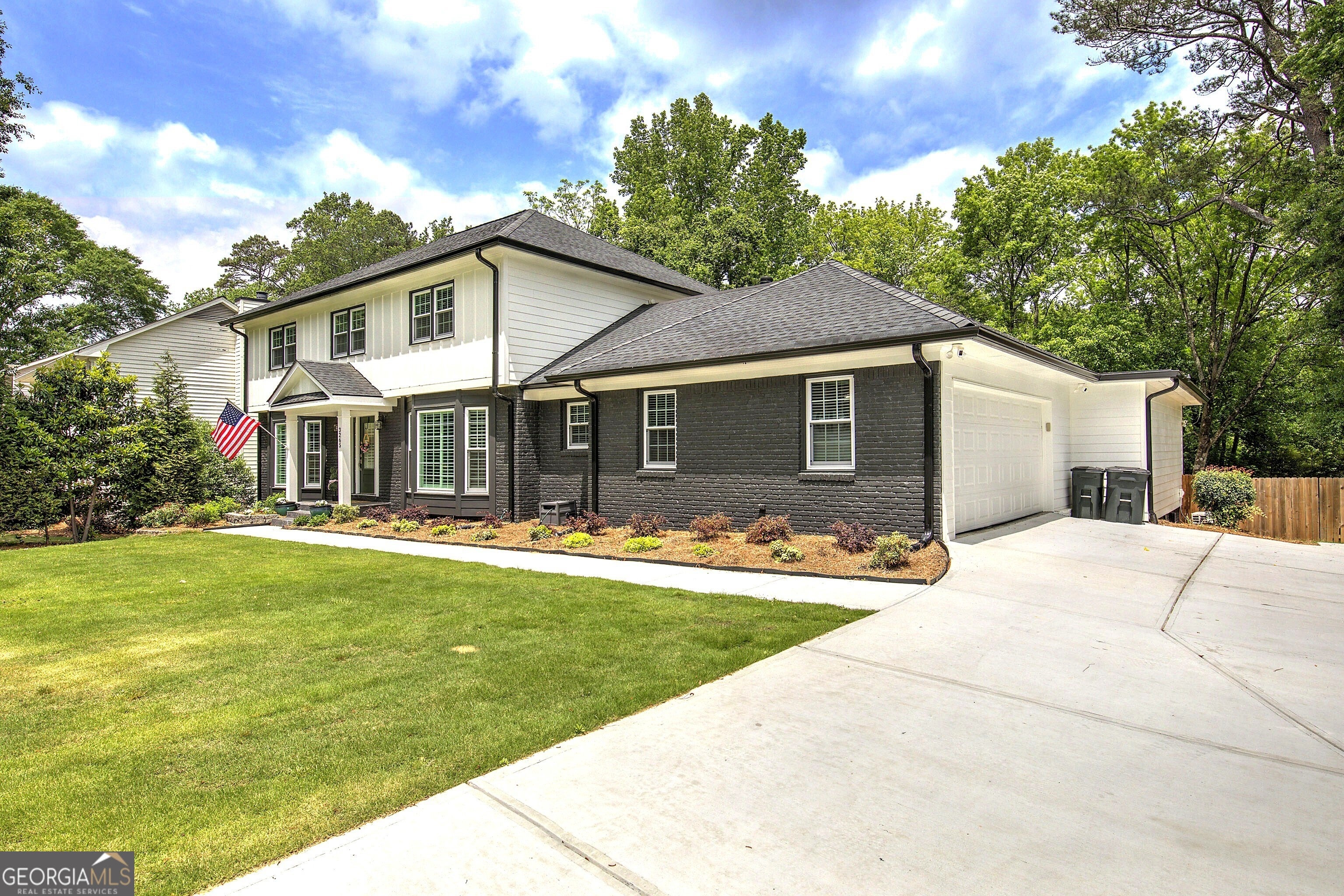 Marietta, Georgia, 30068, United States, 6 Bedrooms Bedrooms, ,5 BathroomsBathrooms,Residential,Active,2044581