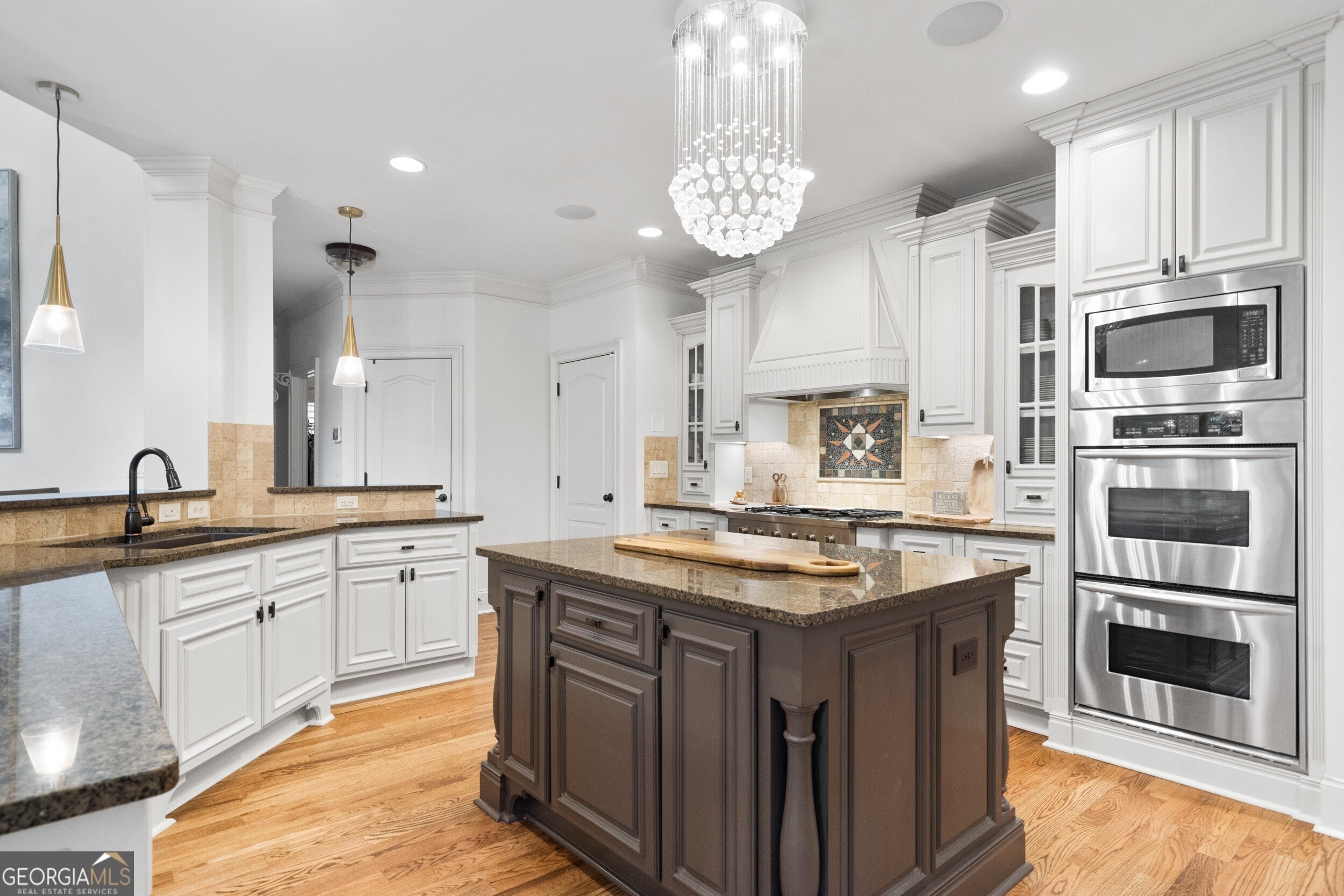 Suwanee, Georgia, 30024, United States, 5 Bedrooms Bedrooms, ,6 BathroomsBathrooms,Residential,Active,1900179